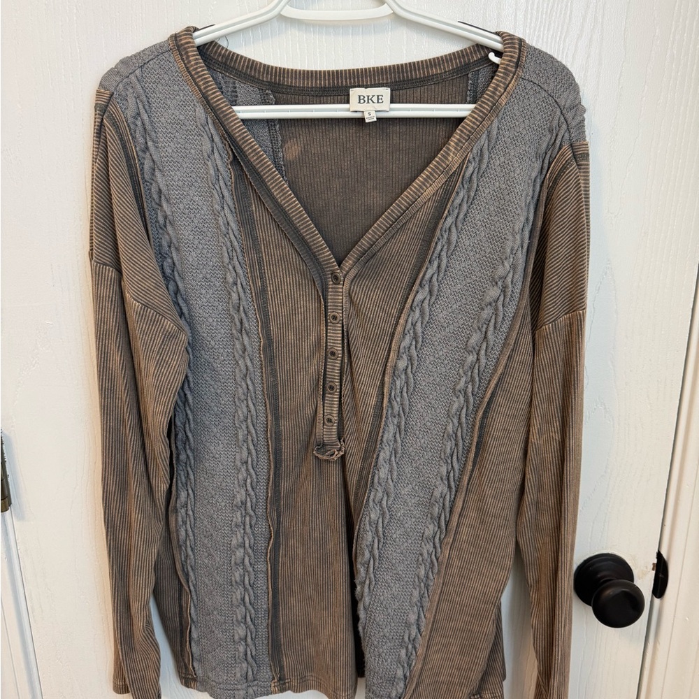 BKE Tan and Gray Ribbed Top